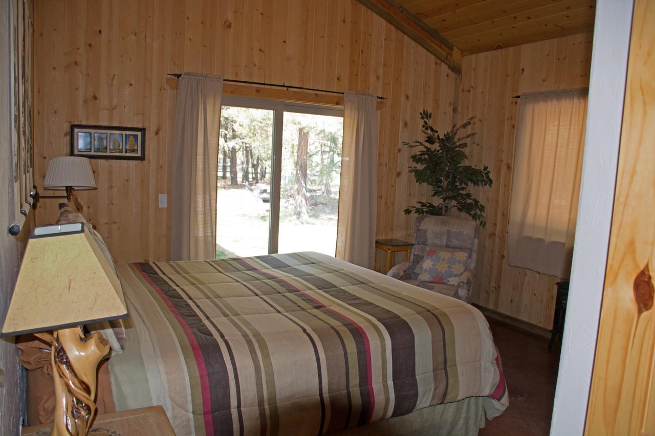 Diamondstone Guest Lodges La Pine Buitenkant foto