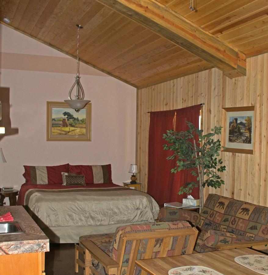 Diamondstone Guest Lodges La Pine Buitenkant foto